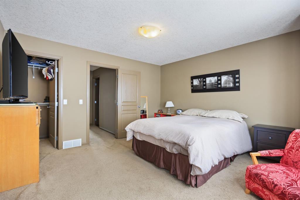 14 Speargrass Boulevard, Carseland, AB, T0J 0M0 A2102746 Heart