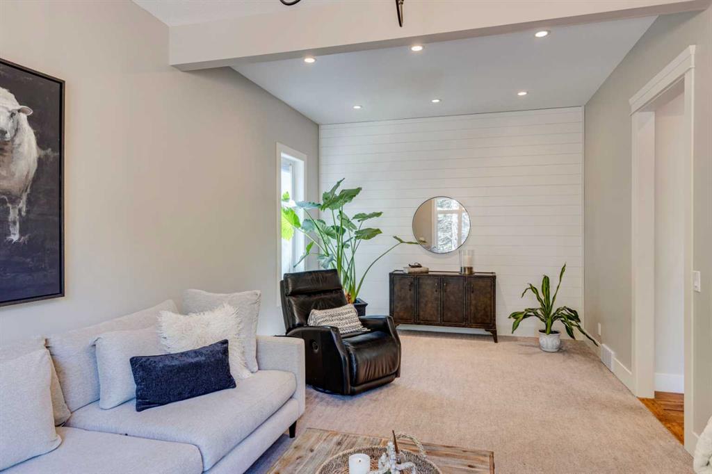 100, 32047 276 Avenue E, Rural Foothills County, AB, T1S 4N7