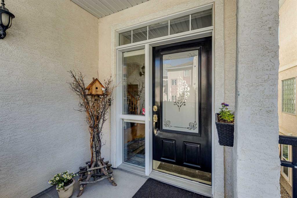 11 Sierra Morena Landing SW, Calgary, AB, T3H 4K3 A2138512 Country