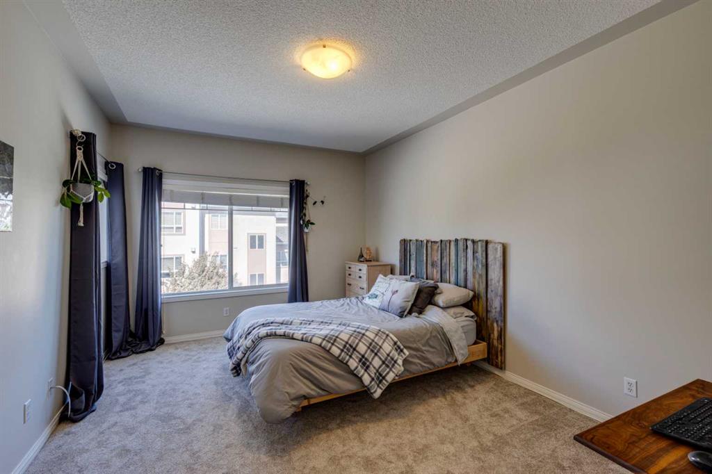 11 Sierra Morena Landing SW, Calgary, AB, T3H 4K3 A2138512 Country