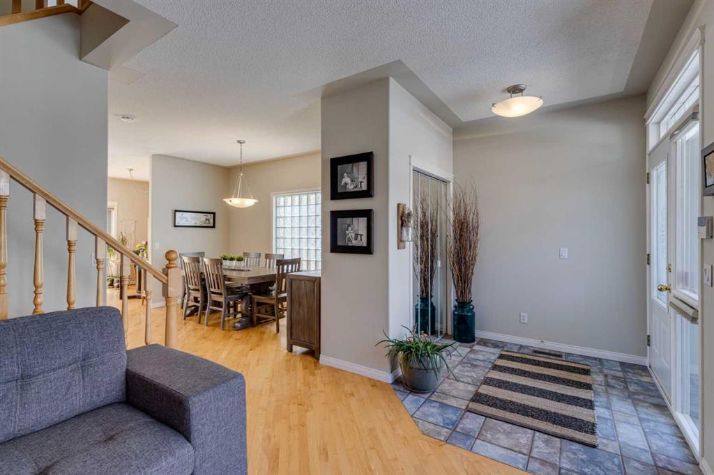 11 Sierra Morena Landing SW, Calgary, AB, T3H 4K3 A2138512 Country