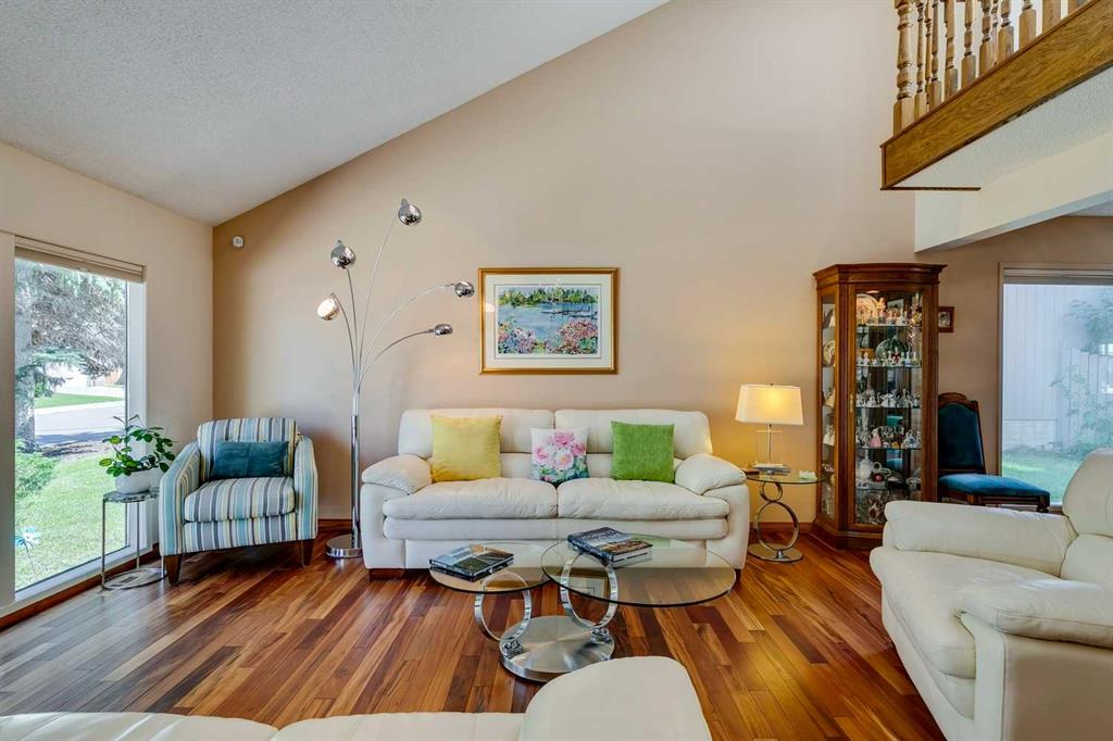 132 Oakmount Road SW, Calgary, AB, T2V 4X4 A2166444 The Home Hunters