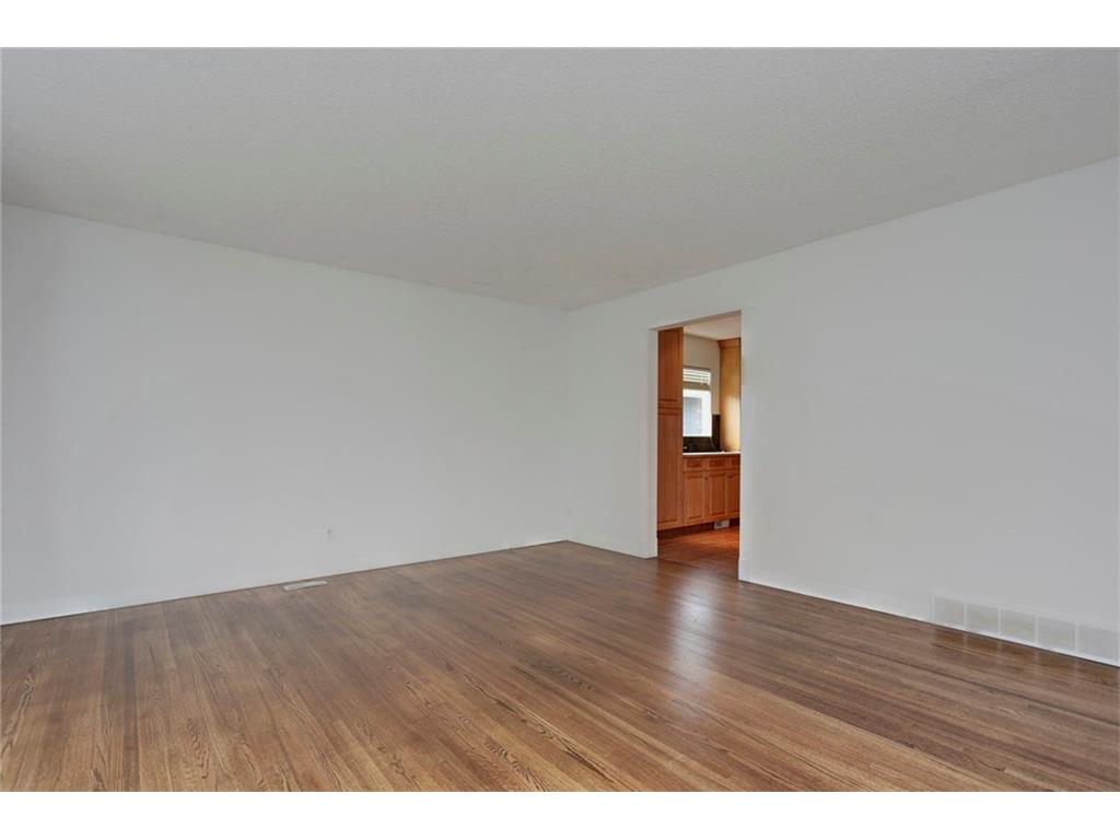 10719 Mapleford Road SE, Calgary, AB, T2J 1X6 C4049095 The Penley