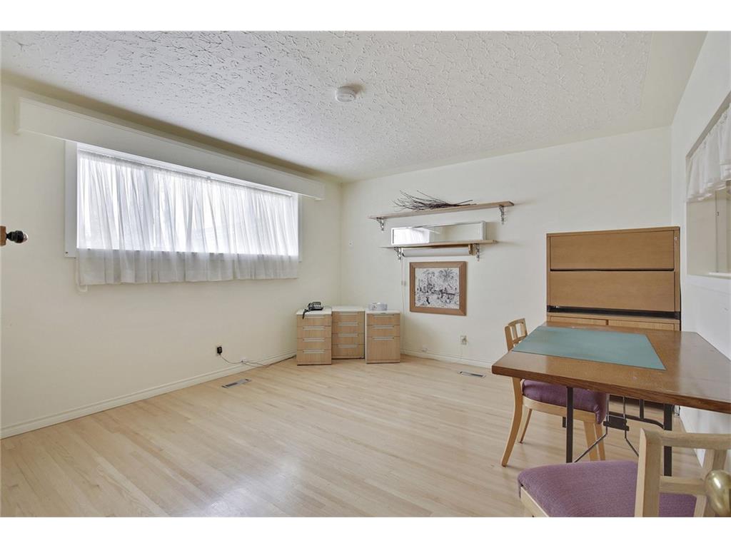 2820 Morley Trail NW, Calgary, AB, T2M 4G7 C4062523 The Penley