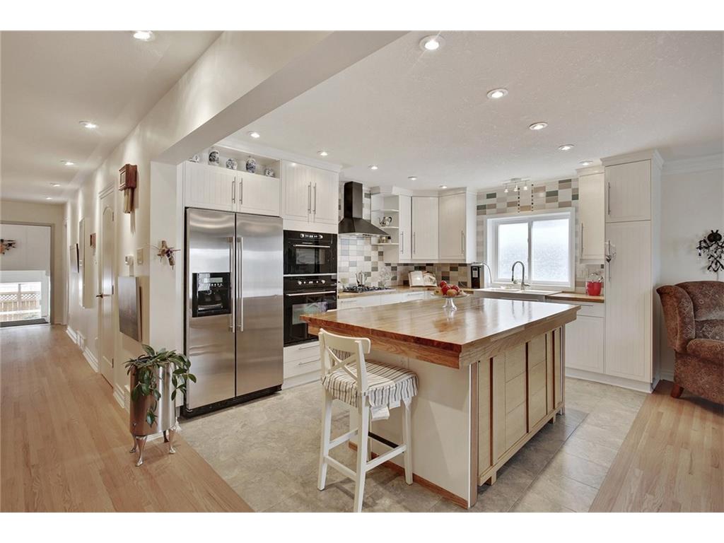 2820 Morley Trail NW, Calgary, AB, T2M 4G7 C4062523 The Penley