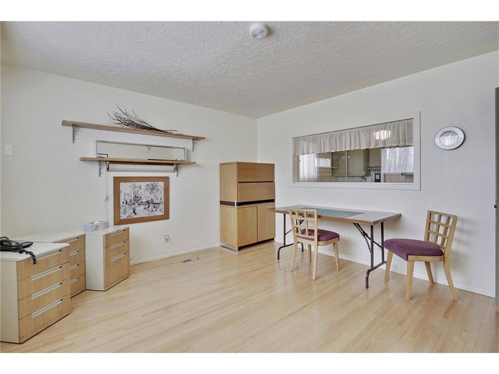 2820 Morley Trail NW, Calgary, AB, T2M 4G7 C4062523 The Penley