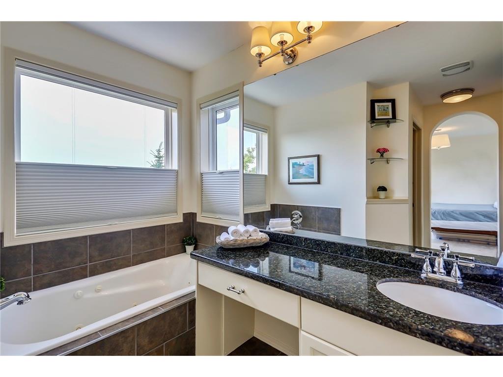 107 Rocky Ridge Green NW, Calgary, AB, T3G 4R5 C4129115 The Penley