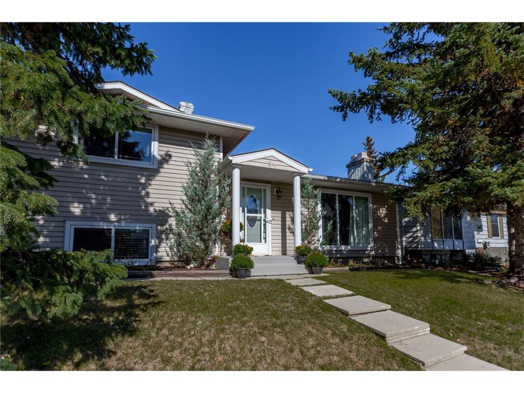 34 Okotoks Drive, Okotoks, AB, T1S 1G1 C4138640 Andrea WiltonClark