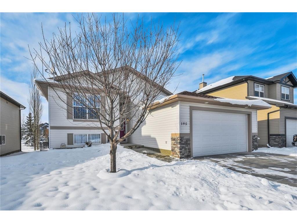 195 Hillcrest Boulevard, Strathmore, AB, T1P 1C4 C4145367 Michelle