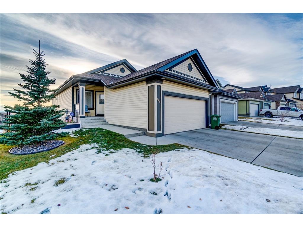 193 Sunset Heights, Cochrane, AB, T4C 0C9 C4146837 The Penley