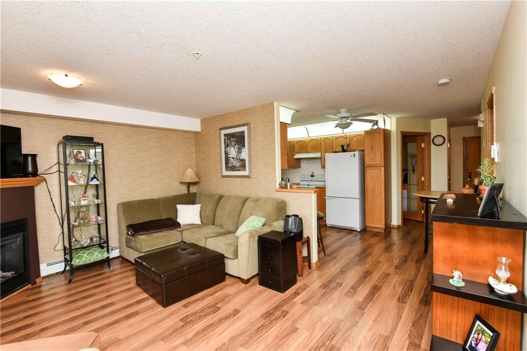 232 728 Country Hills Road NW, Calgary, AB, T3K 5K8 C4176056