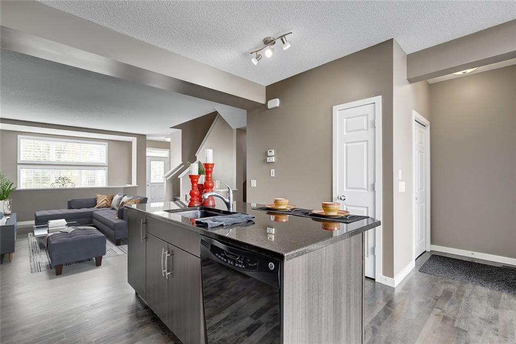 1046 New Brighton Park SE, Calgary, AB, T2Z 0Y1 C4202860 Seth Allred