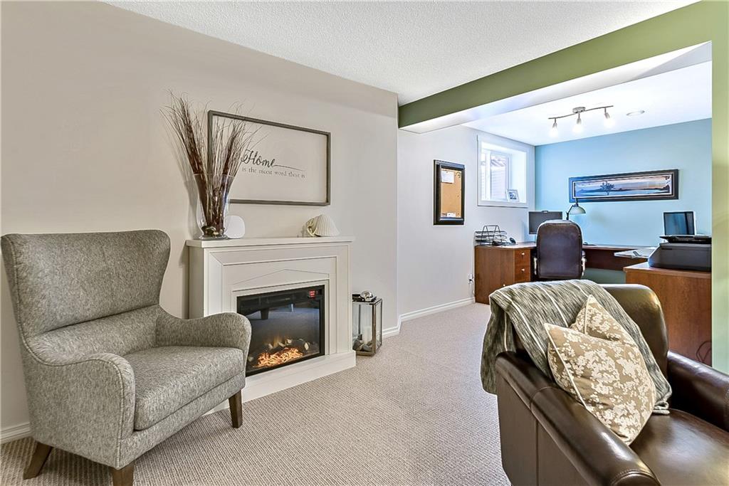 185 Cimarron Drive, Okotoks, AB, T1S 2P4 C4229005 Andrea WiltonClark