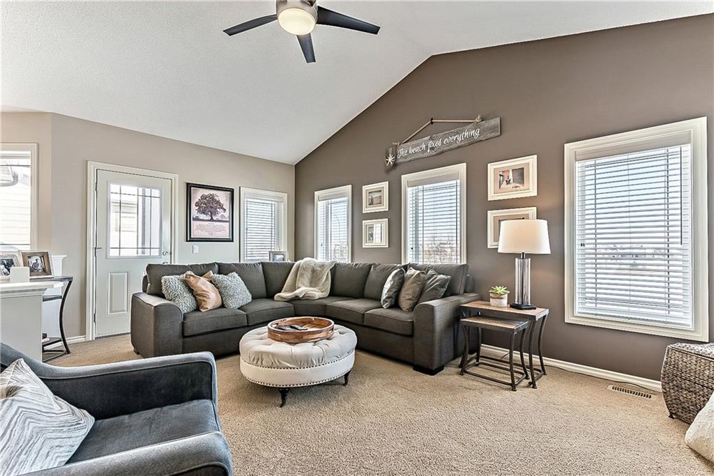 185 Cimarron Drive, Okotoks, AB, T1S 2P4 C4229005 Andrea WiltonClark