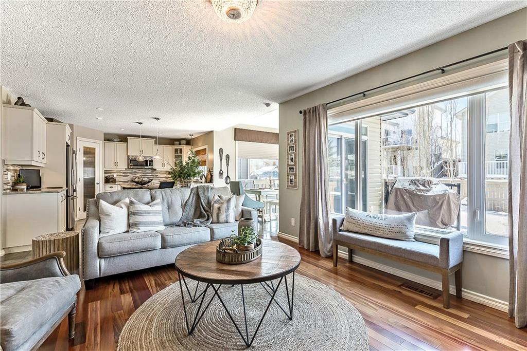 185 Cimarron Drive, Okotoks, AB, T1S 2P4 C4229005 Andrea WiltonClark