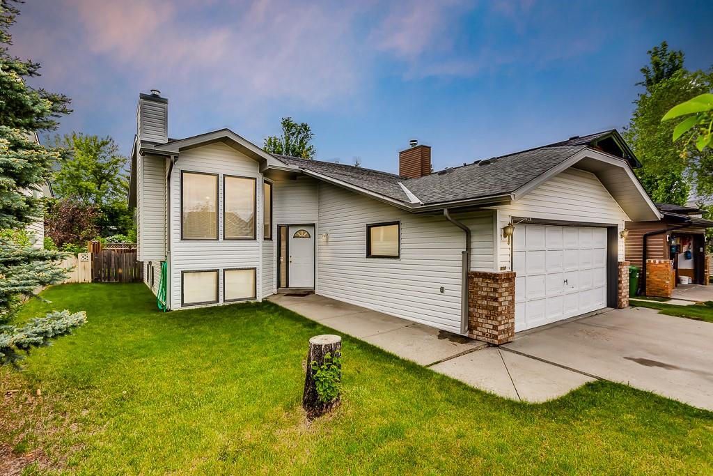 1716 Meadowlark Road SE, Airdrie, AB, T4A 2A4 — C4252873 — Bonny Dann