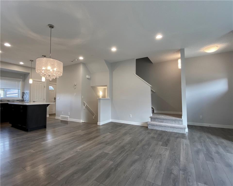 437 Mahogany Boulevard SE, Calgary, AB, T2M 1Z5 C4263315 BECK Real