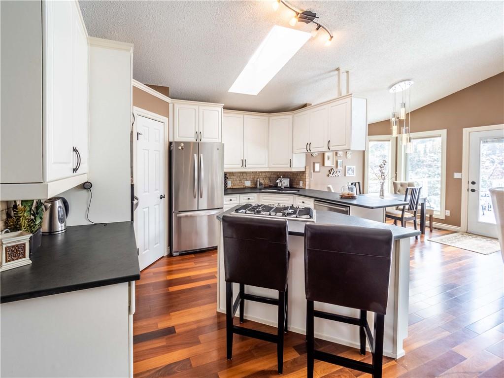 124 Riverview Circle, Cochrane, AB, T4C 1K5 — C4272013 — Bonny Dann