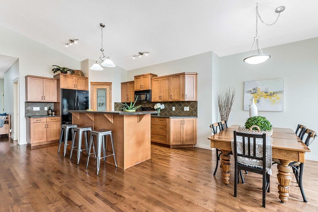 418 Crystal Ridge Terrace, Okotoks, AB, T1S 1W6 C4286287 Andrea