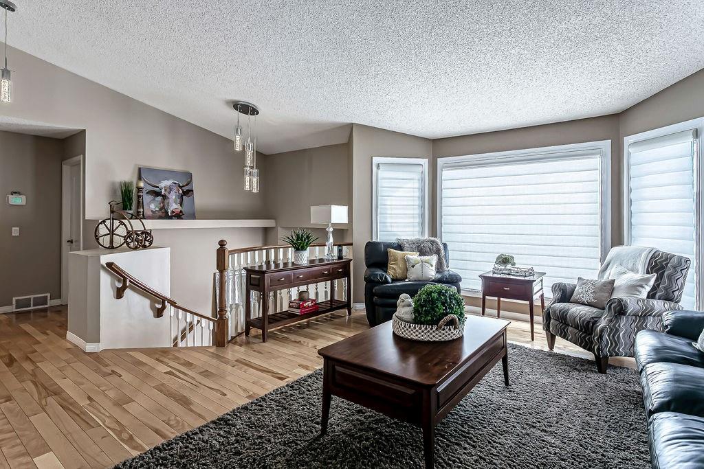 4 Citadel Court NW, Calgary, AB, T3G 3X9 C4300477 Andrea WiltonClark 4 Citadel Court NW, Calgary, AB, T3G 3X9 C4300477 Andrea WiltonClark
