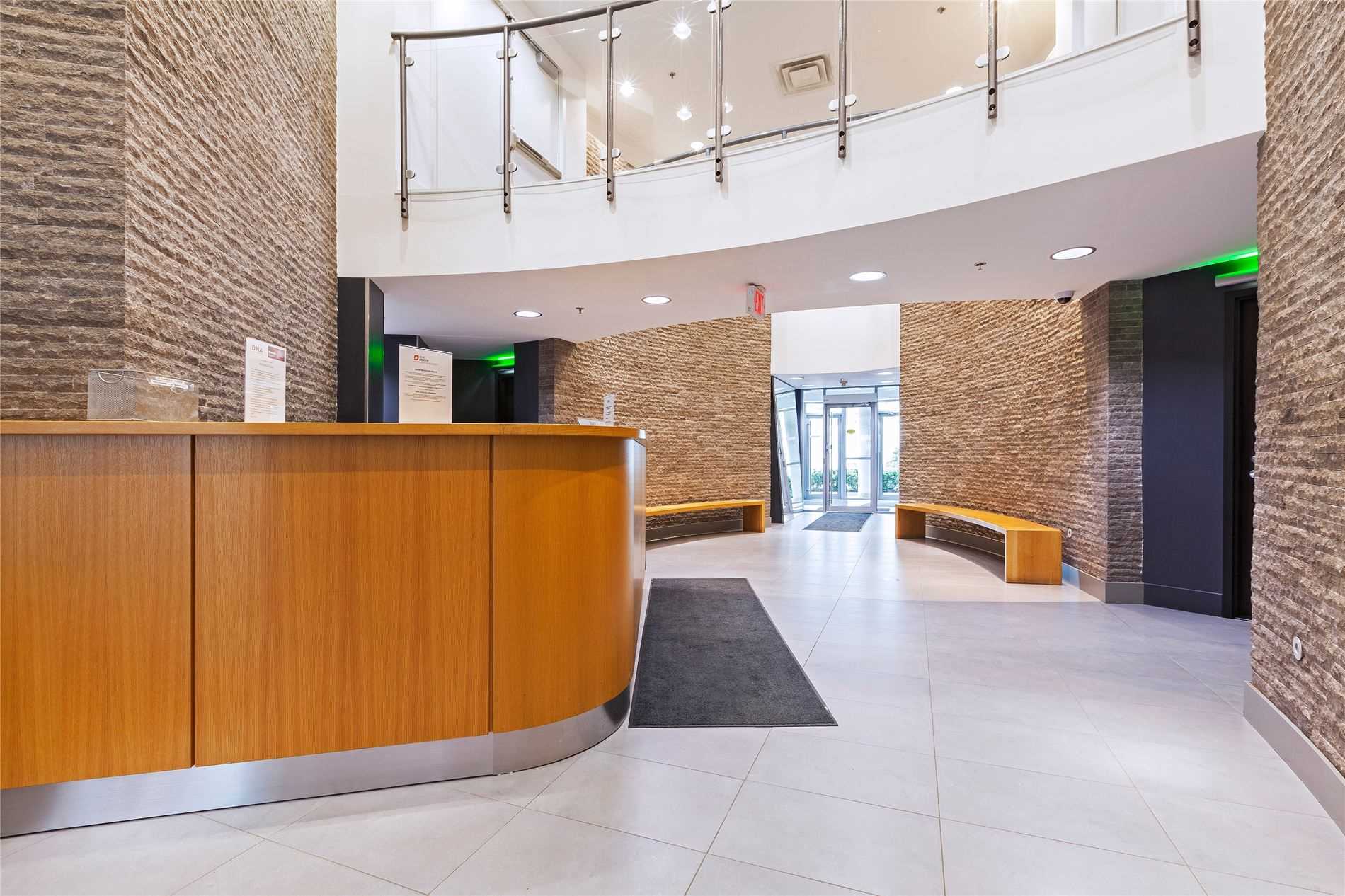 519 1 Shaw Street, Toronto, ON, M6K0A1 C5053233 Gus Papaioannou • Sales Representative