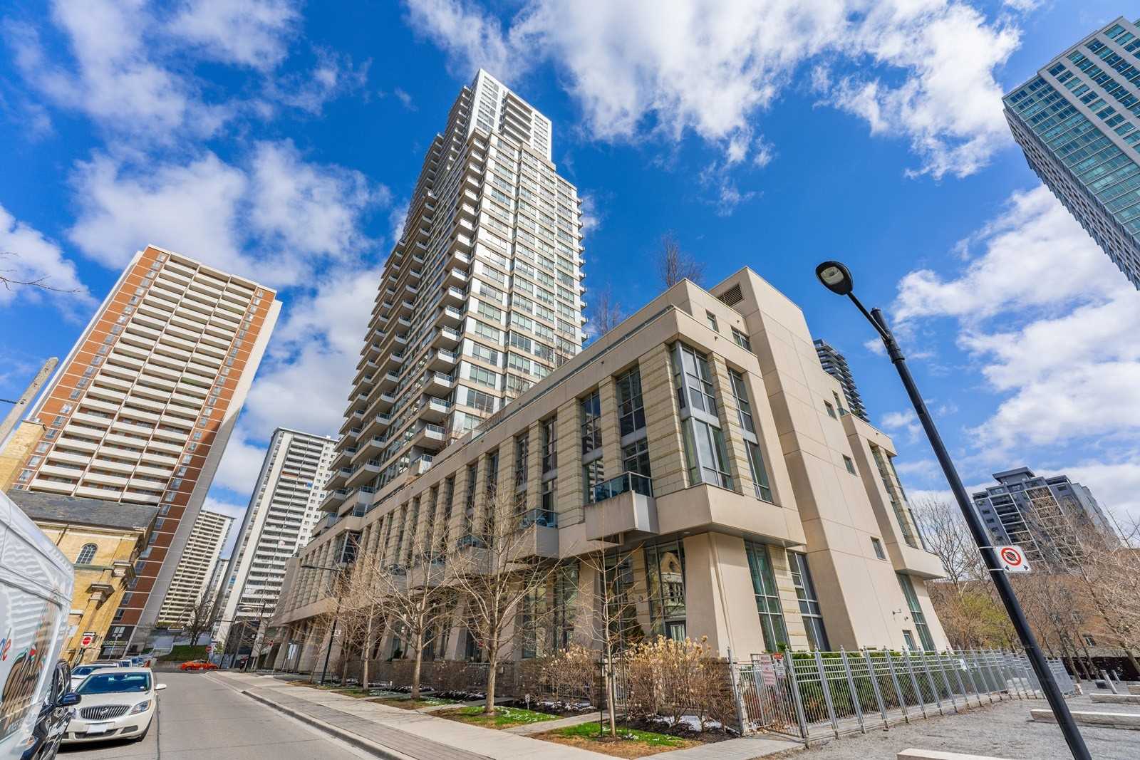 218 500 Sherbourne Street, Toronto, ON,