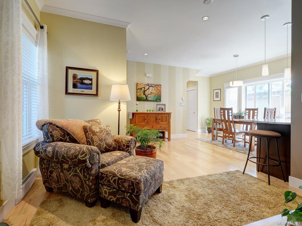 3916 Persimmon Drive, Saanich, BC, V8P 3R9 758879 Bobby Sparrow