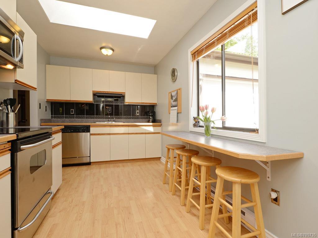 2082 Weiler Ave, Sidney, BC, V8L 1R4 785735 Bobby Sparrow Personal