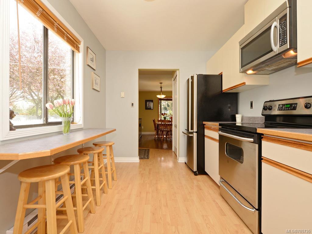 2082 Weiler Ave, Sidney, BC, V8L 1R4 785735 Bobby Sparrow Personal