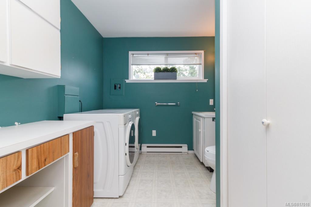 2485 McNeill Ave, Oak Bay, BC, V8S 2Z3 817018 Bobby Sparrow