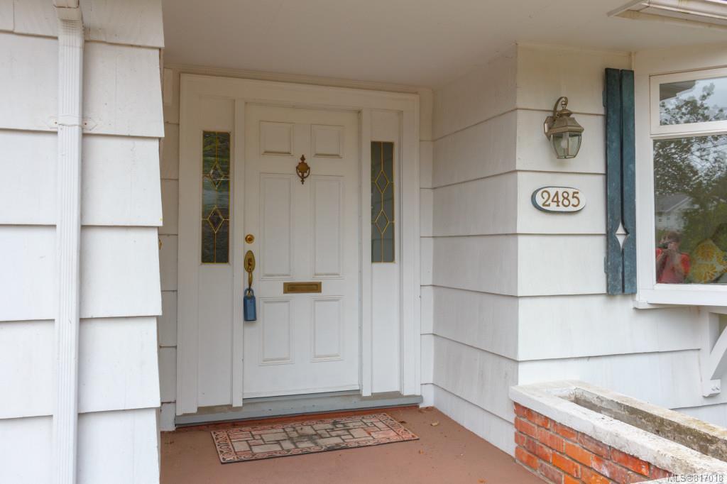 2485 McNeill Ave, Oak Bay, BC, V8S 2Z3 817018 Bobby Sparrow