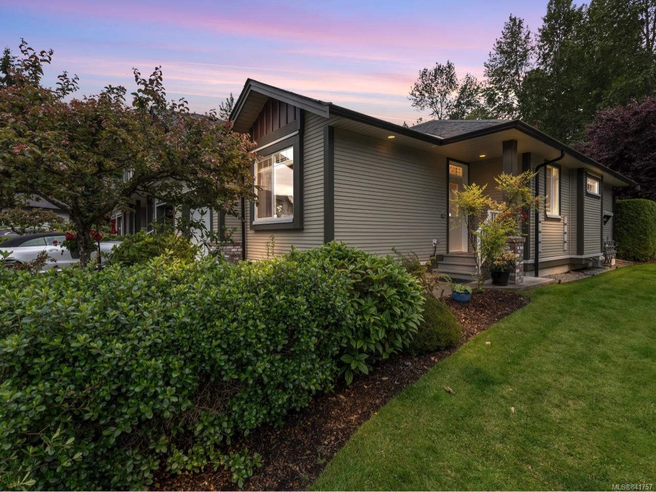 18, 3110 Cook Street, Chemainus, BC, V0R 1K2 841757 Sarah Doyle