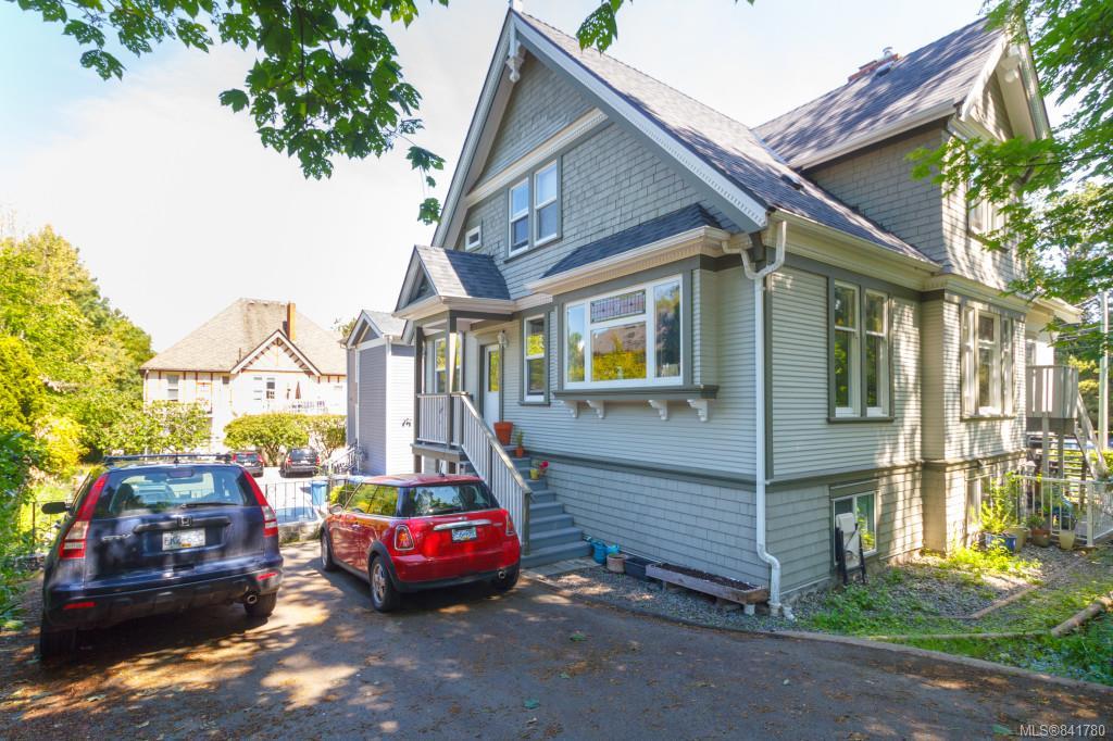 1004 Pemberton Rd, Victoria, BC, V8S 3R6 841780 Broker Harry Newton