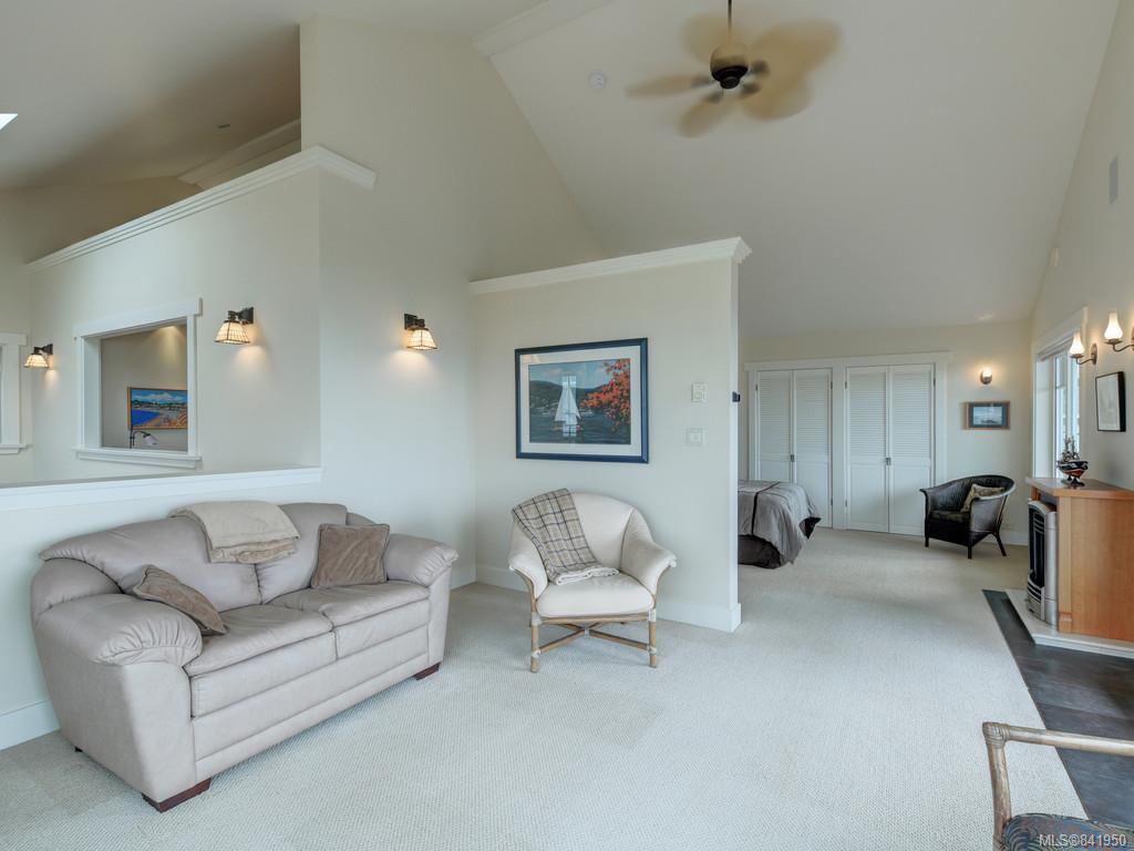 1270 Dallas Rd, Victoria, BC, V8V 1C4 841950 Stephen Calderwood