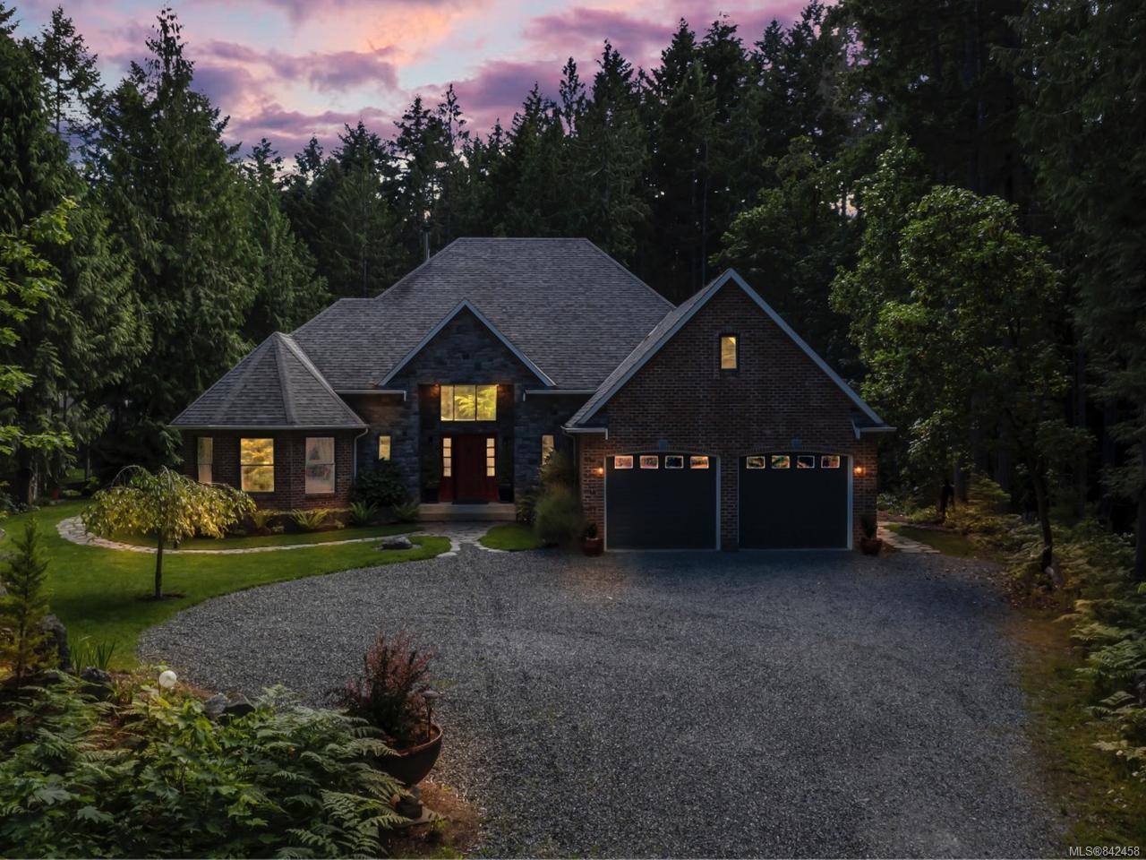 3026 Shawnigan Lake Road, Shawnigan Lake, BC, V0R 2W1 842458 Sarah