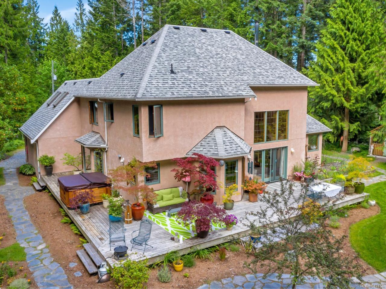 3026 Shawnigan Lake Road, Shawnigan Lake, BC, V0R 2W1 842458 Sarah