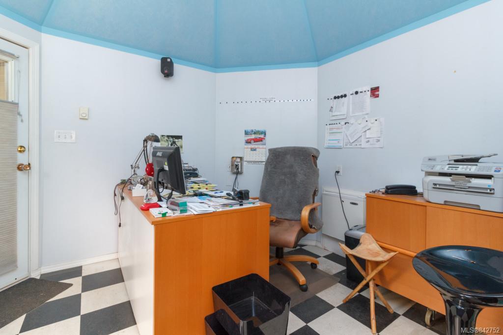 3121 Telegraph Road, Mill Bay, BC, V0R 2P3 842752 Sarah Doyle