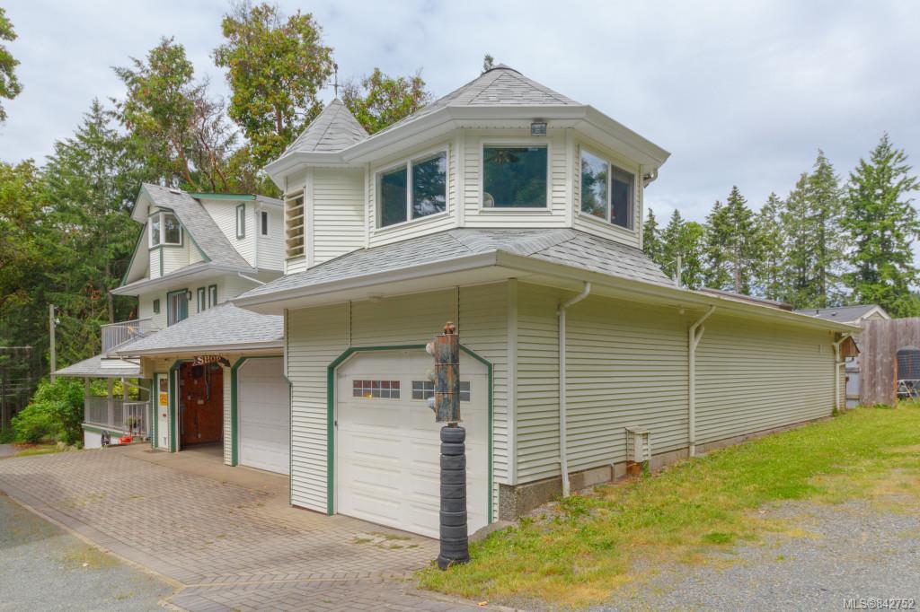 3121 Telegraph Road, Mill Bay, BC, V0R 2P3 842752 Sarah Doyle Personal Real Estate Corporation