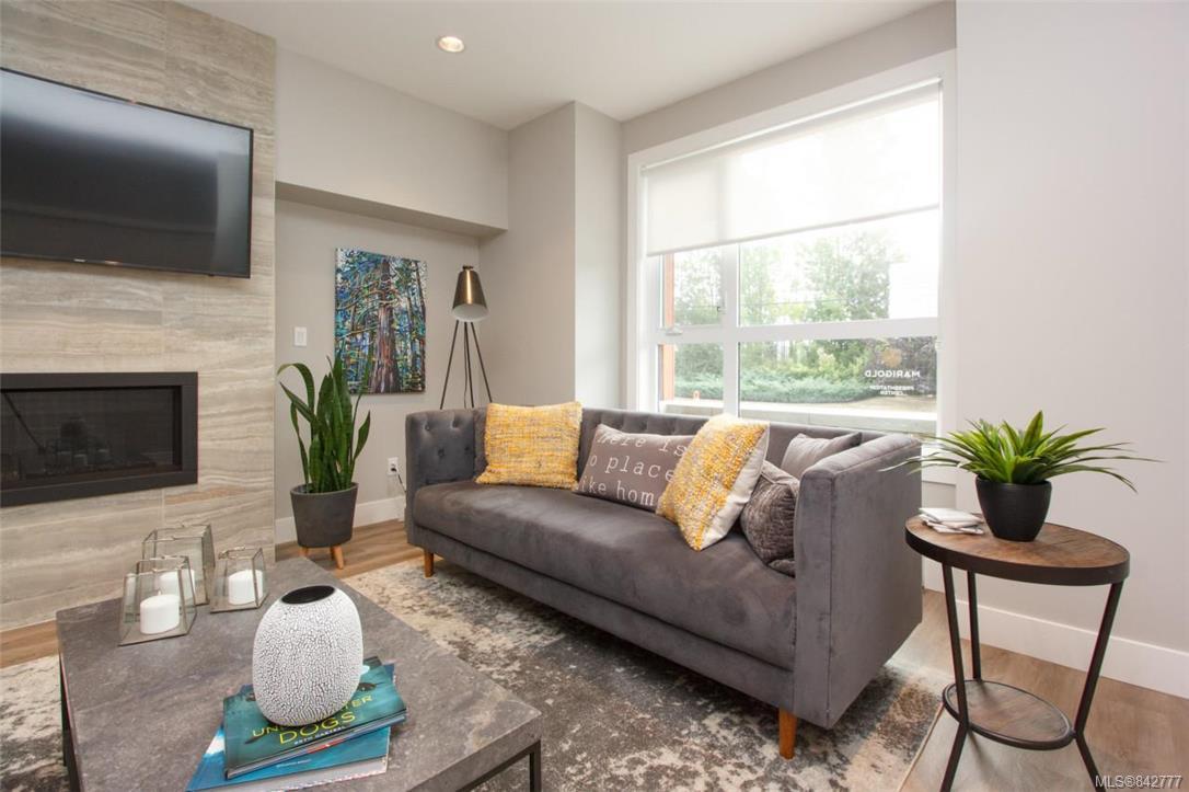 7880 Lochside Drive, Central Saanich, BC, V8M 0B9 842777 Victoria