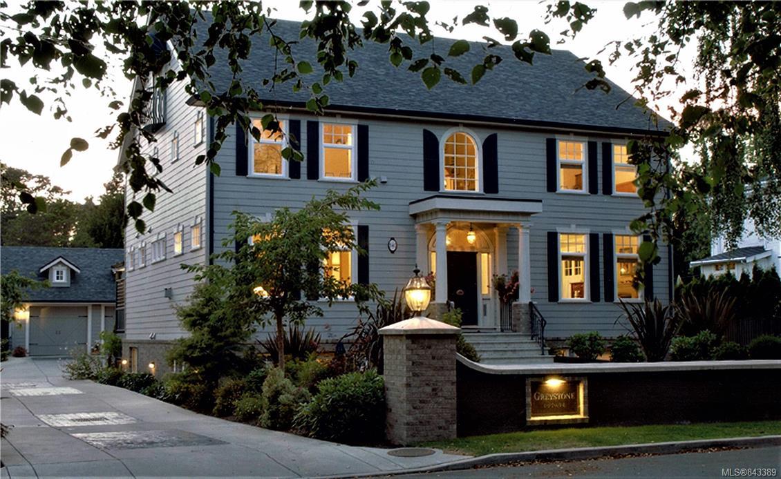 2 840 Pemberton Road, Victoria, BC, V8S 3R4 843389 Miles Takacs