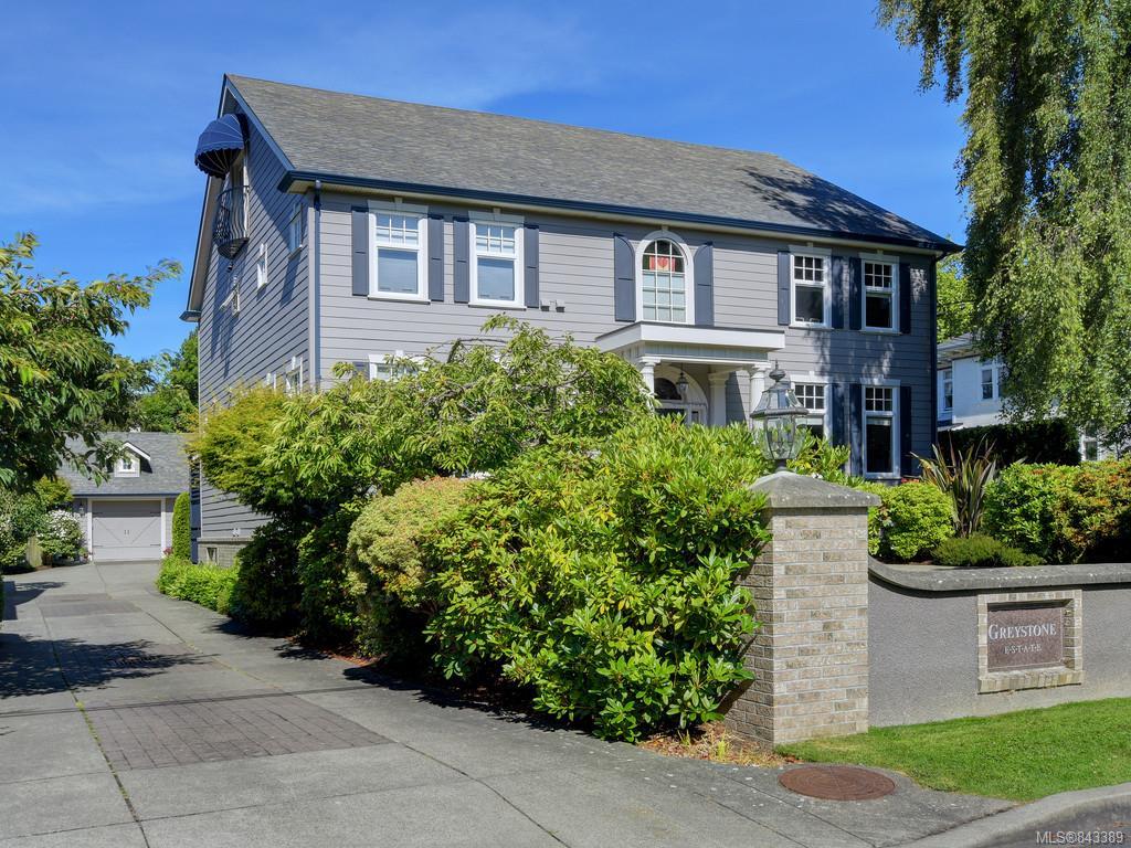 2 840 Pemberton Road, Victoria, BC, V8S 3R4 843389 Miles Takacs