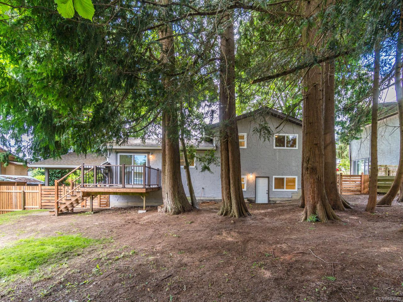 3060 Bay Street, Nanaimo, BC, V9T 3C6 843683 Carol Warkentin and