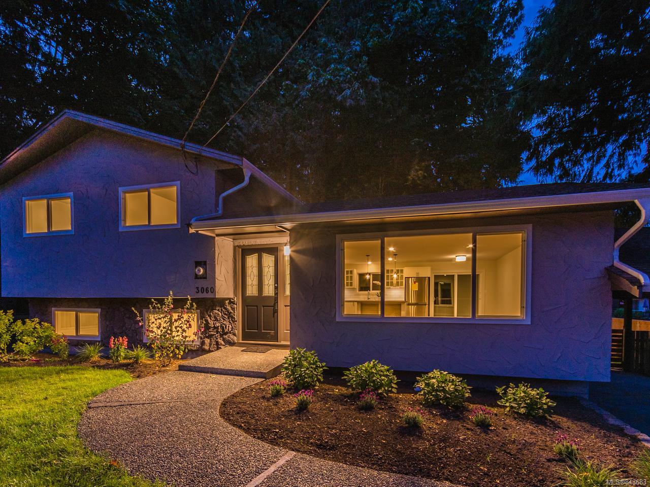 3060 Bay Street, Nanaimo, BC, V9T 3C6 843683 Carol Warkentin and