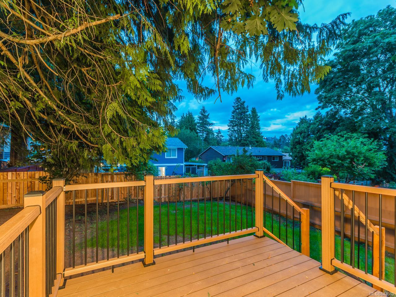 3060 Bay Street, Nanaimo, BC, V9T 3C6 843683 Carol Warkentin and