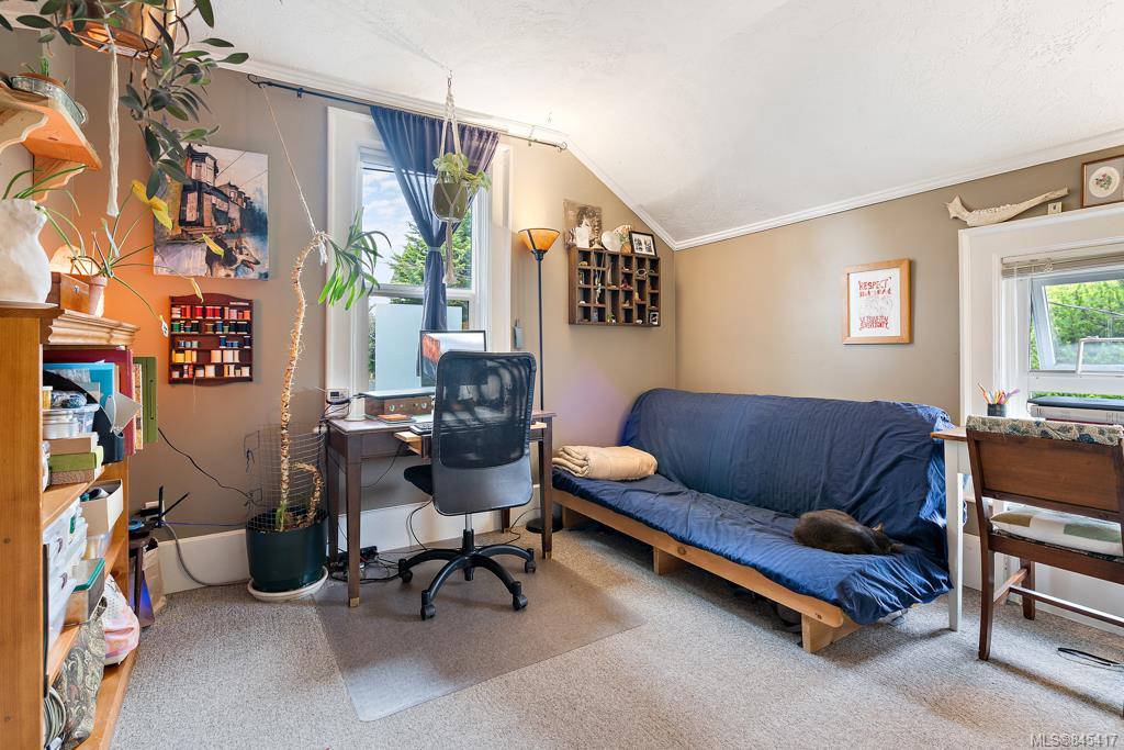 504 Selkirk Ave, Victoria, BC, V9A 2T1 845417 Marten Homes Real