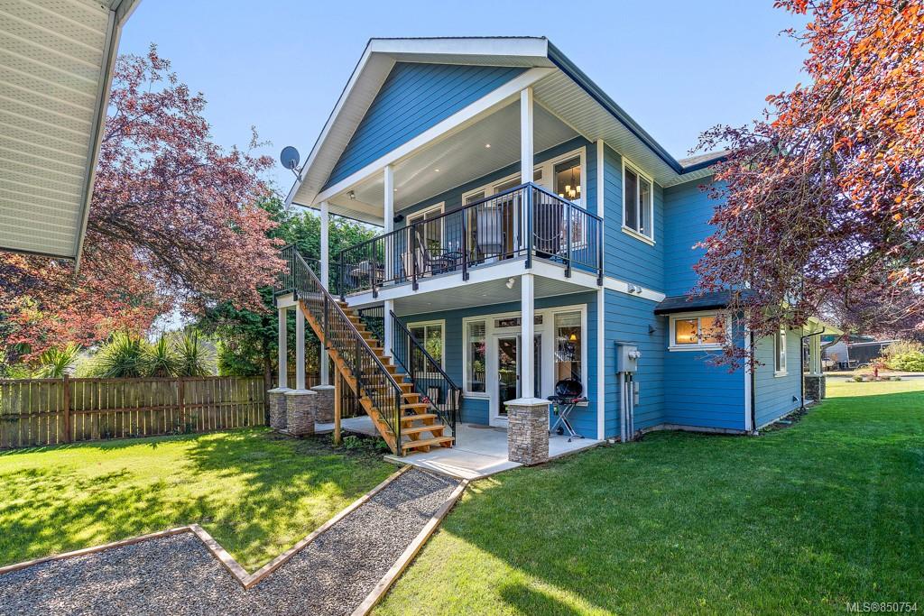 10125 Bowerbank Road, Sidney, BC, V8L 3K6 850754 Gower Smith Real