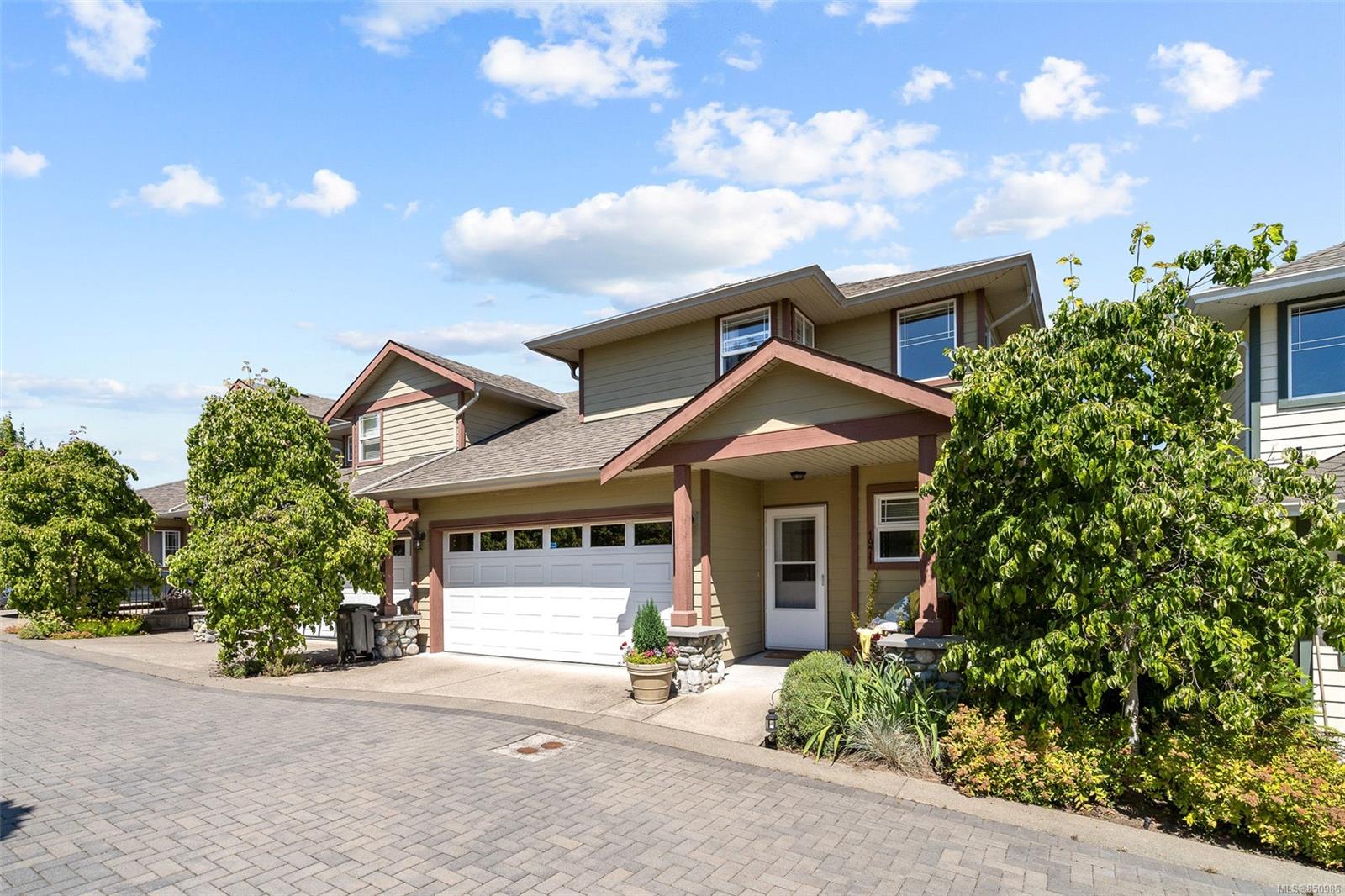 1971 Polo Park Court, Central Saanich, BC, V8M 2K1 850986 Gower