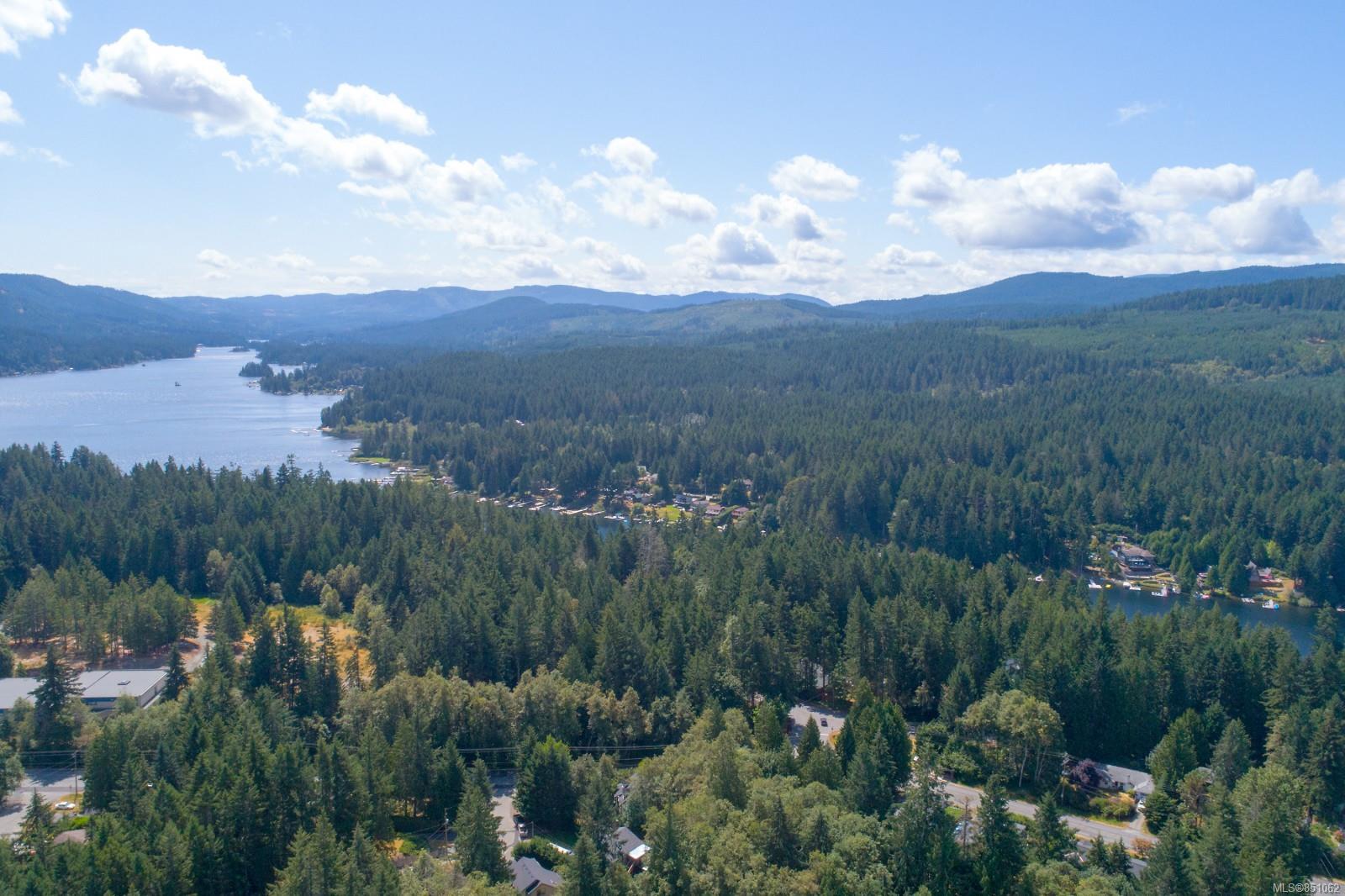 2782 Meadowview Road, Shawnigan Lake, BC, V0R 2W1 851062 The House