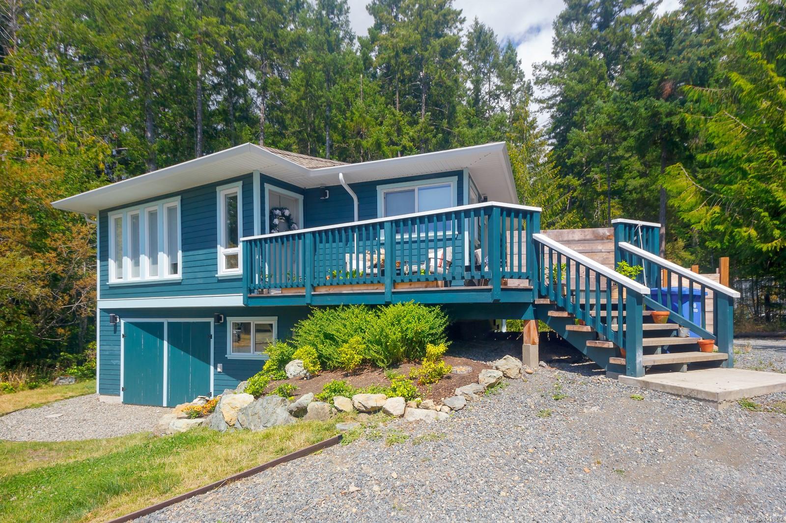 2782 Meadowview Road, Shawnigan Lake, BC, V0R 2W1 851062 The House