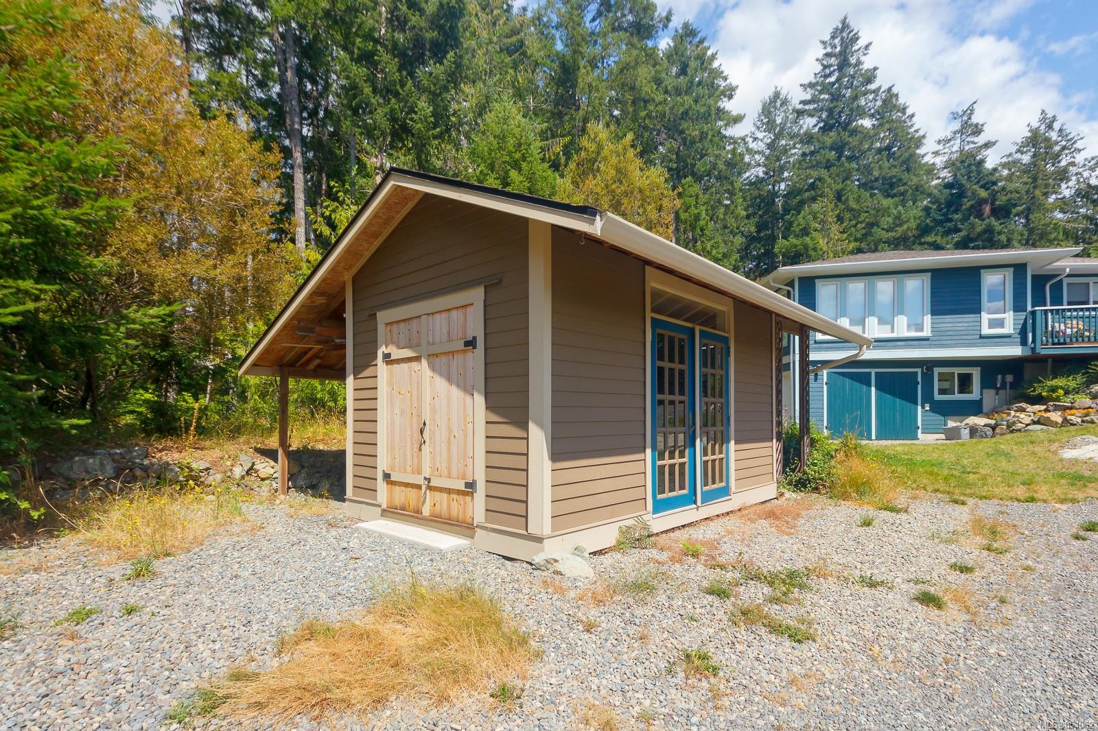 2782 Meadowview Road, Shawnigan Lake, BC, V0R 2W1 851062 The House